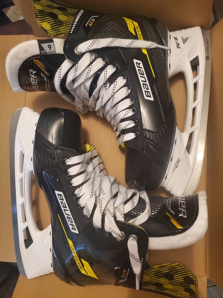 Bauer Supreme M3 Hockey Skates Extra Wide Width Size 6 (LIKE NEW)