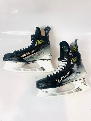William Karlsson Bauer Vapor Hyperlite 2 Hockey Skates Pro Stock 7.5