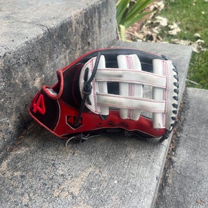 44 Pro RH Outfield Signature Series Baseball Glove 12.5" (Used)
