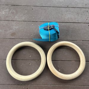 Wooden Gymnastics Rings with Straps