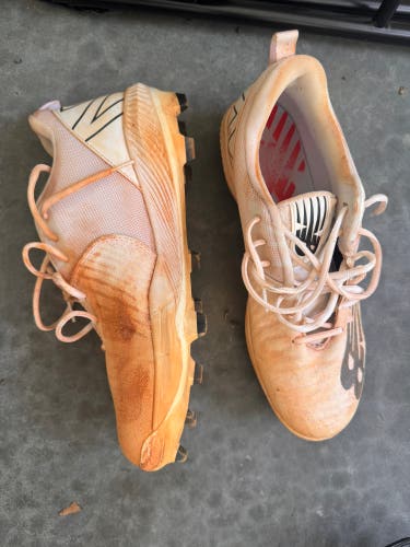 Men's Size 13.0 (W 14.0) New Balance Cleats (Used)
