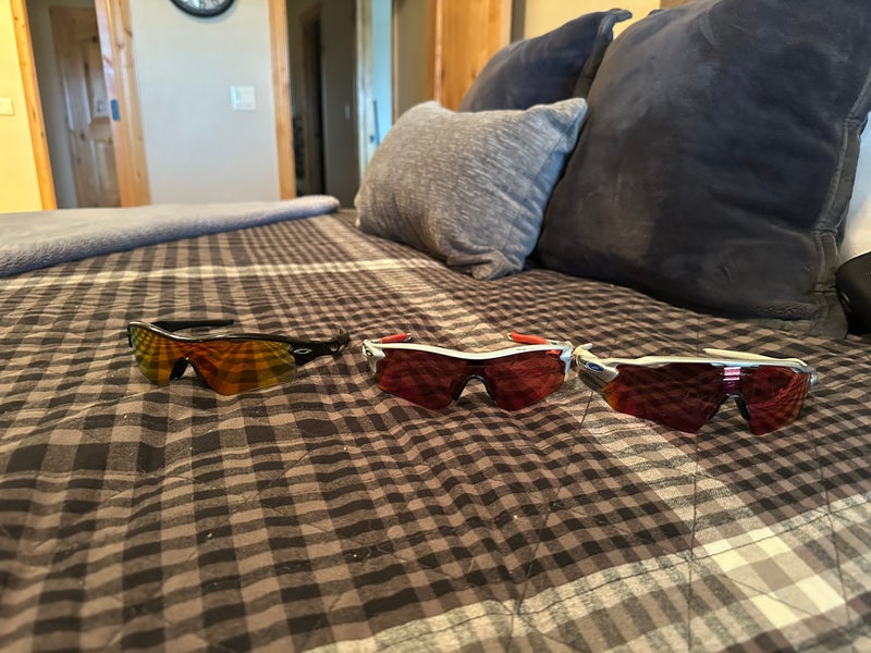 One Size Fits All Oakley Radar Sunglasses (Used)