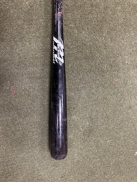 Marucci Bat (-3) 30 oz 33" (Used)