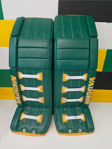 34" 2023 Vaughn Velocity V9 Pro Carbon Goalie Leg Pads Pro Stock (New)