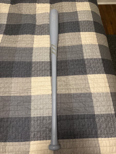 2025 Marucci Pro Cut Maple Bat (-3) 30 oz 33" (New)