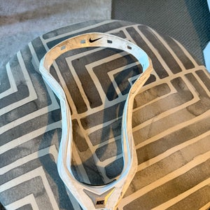 Nike Head (New)