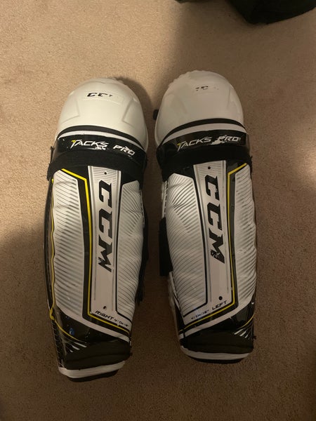 CCM Supertacks Pro Shin Pads