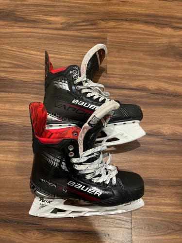 Light used Bauer Vapor X4 senior 9 Fit 2