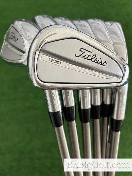 Titleist T200 23 Forged Iron Set 4-P / SteelFiber i110 Regular Graphite