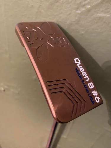 Mint Bettinardi Queen Bee Model 6 Right Handed 35" Putter (Used)