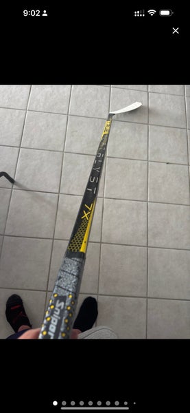 Marner Senior True Catalyst 7X Right Handed Hockey Stick TC2 (Used)