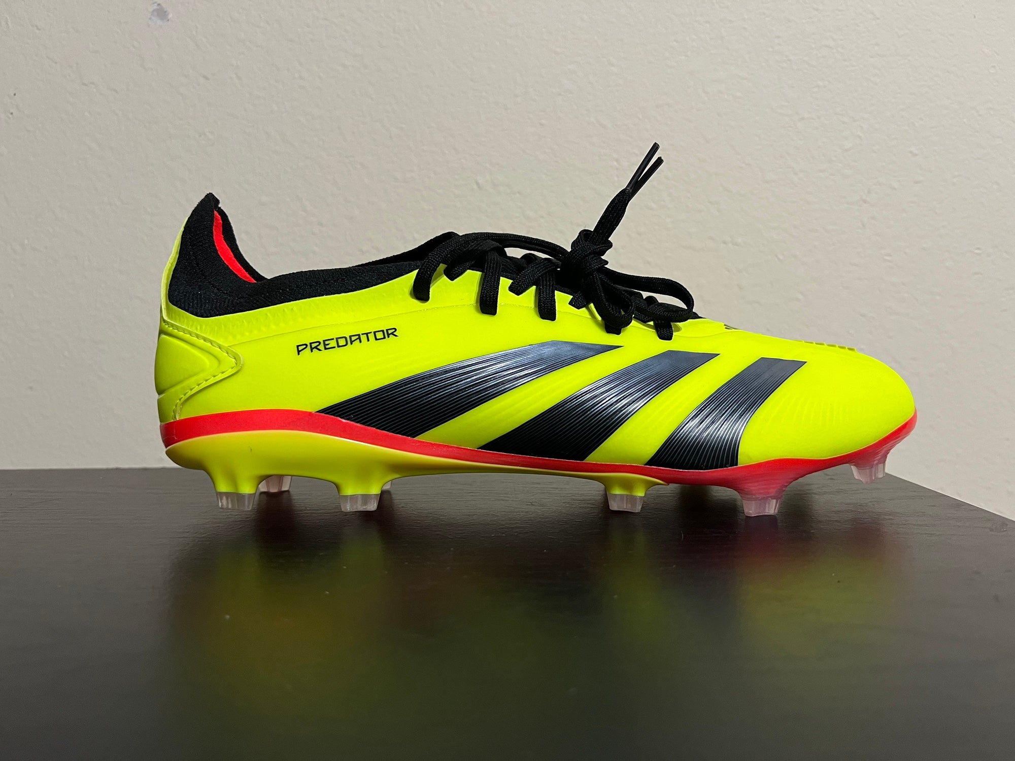 adidas PREDATOR Pro FG 24 Soccer Cleats Men display picture 2
