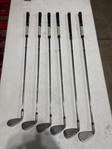 Cobra fly xl iron set