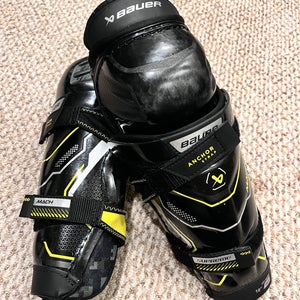 Youth Bauer Mach Shin Pads 10" (Used)