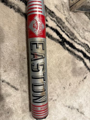 2023 Easton Bat (-5) 27 oz 27" (Used)
