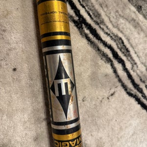 2023 Easton Bat (-5) 27 oz 27" (Used)