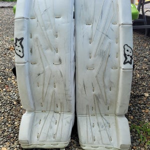 25" Brian's Netzero Goalie Leg Pads (Used)