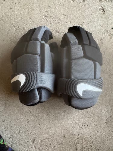 Nike Vapor LT Lacrosse Gloves Small (Used)