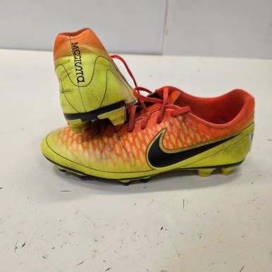 Used Nike Soccer Cleats Yellow Senior 10.5 11860-S000295363