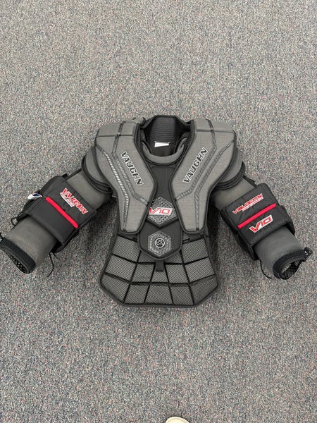 Vaughn V10 Pro Carbon Goalie Chest Protector (Used) | Senior Large
