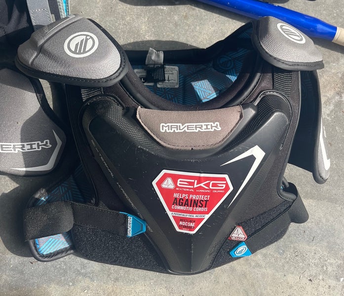 Youth Large Maverik Charger Shoulder Pads (Used)