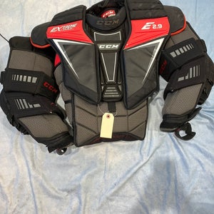 Intermediate Large CCM eflex 2.9 Goalie Chest Protector (Used)
