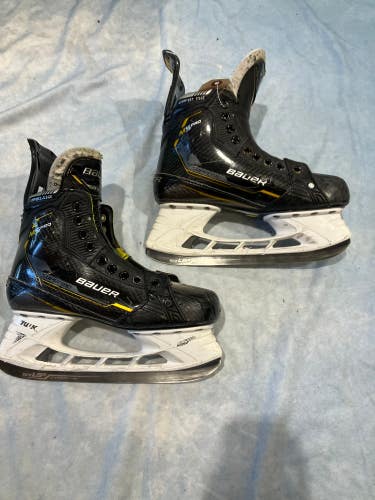 Intermediate Bauer Supreme M5 Pro Hockey Skates 6 Fit 2 with LS5 Stee