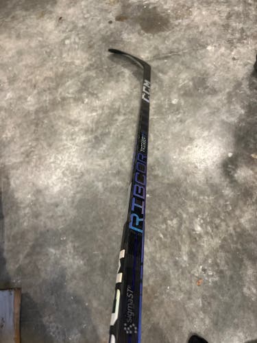Intermediate CCM RibCor Trigger 7 Pro Right Handed Hockey Stick P28 (Used)