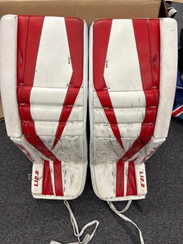 Red & White Senior True L12.2 Goalie Leg Pads (Used) | 35”+2