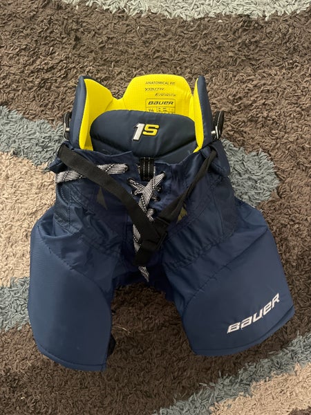 Medium Youth Bauer Supreme 1S Hockey Pants (Used)