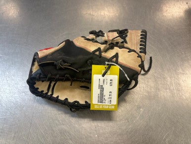 Used 44 PRO C2 BB/SB First Base RH Throw Tan 12 3/4" 11339-S000192674