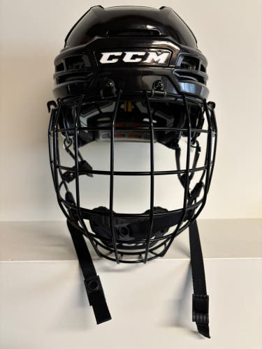(Used-Like New) Large CCM Tacks 910 Helmet w/Large 580 Mask