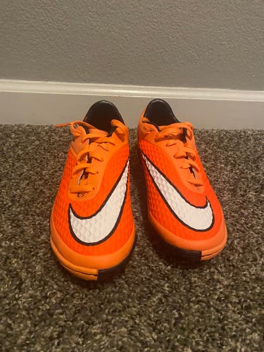 Orange Men's Size M 7.5 (W 8.5) Nike Hypervenoms Turf Cleats Cleats (Used)