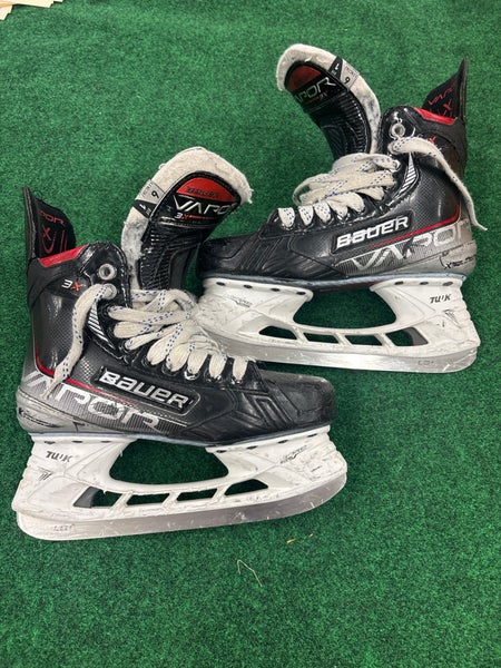Intermediate Bauer Vapor 3X Hockey Skates (Fit 1) Size: 6 (Used)