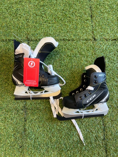 Youth CCM Tacks 9040 Hockey Skates Regular Width 9.0 (New)