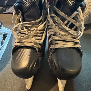 Bauer Elite Hockey Goalie Skates 8.5 (Used)