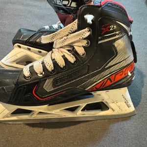 Bauer Vapor X2.7 Hockey Goalie Skates 9.5 (Used)