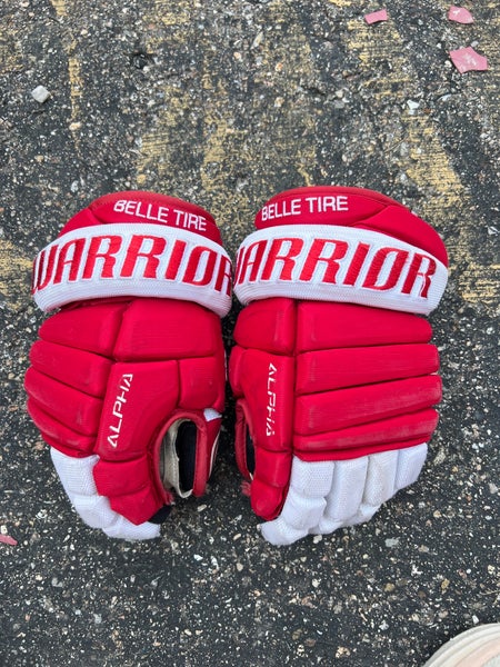 Junior Warrior Alpha Gloves 11" | Belle Tire AAA