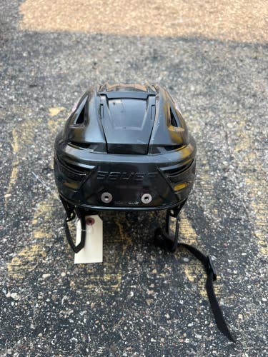 Black Small Bauer Re-Akt 150 Helmet (Used)