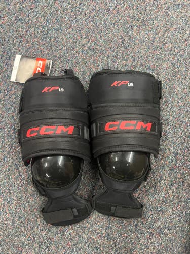 CCM KP 1.9 Goalie Knee Pads (New) Intermediate