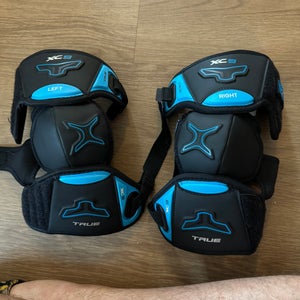True xc9 elbow pads