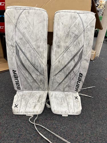 White  Bauer Vapor X5 Pro Goalie Leg Pads (Used) | Int Large (32+)
