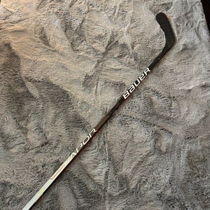 Senior Bauer Vapor Hyperlite Left Hand Hockey Stick (New)