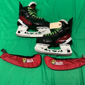 CCM JetSpeed FT670 Hockey Skates | Junior  3 (Wide)