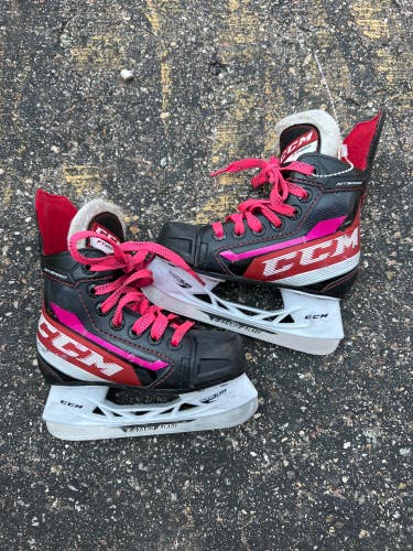 Youth CCM JetSpeed FT485 Hockey Skates Regular Width 10 (Used)