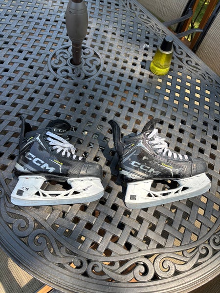CCM Tacks XF 90 Hockey Skates Regular Width Size 4.5 (Used)