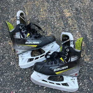 Junior Bauer Vapor X4 Hockey Skates | Size 1 EE
