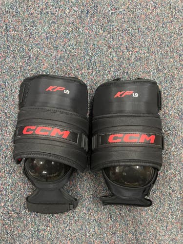 CCM KP 1.9 Goalie Knee Pads (New) Senior
