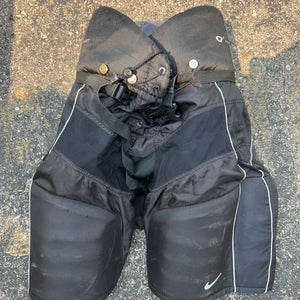 Senior Medium Nike Quest 3 Hockey Pants (Used)
