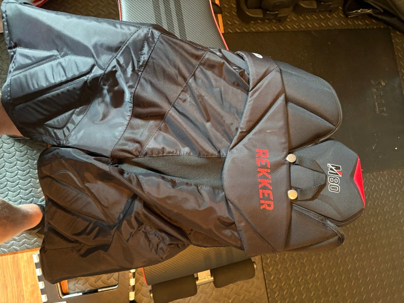 Sherwood Rekker hockey pants, size small
